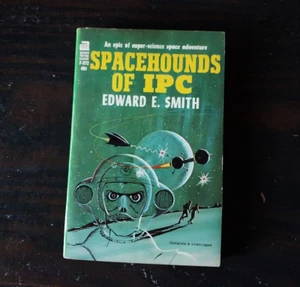 E. E. "Doc" Smith - Spacehounds of IPC - Imagen 1 de 4