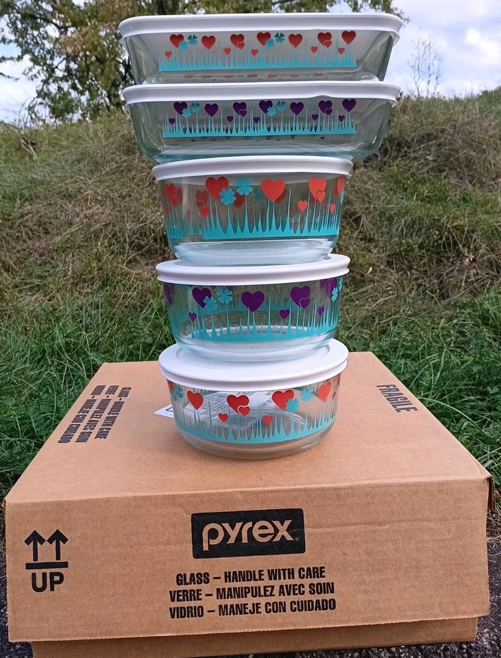 Rare 10 Piece Set Pyrex Pink Green Purple Two 7210'S & Three 7201's W/LIDS NIB - Image 1 of 4