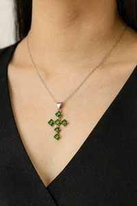 "Elegant Green Peridot Cross Pendant in Sterling Silver – August Birthstone " - Picture 1 of 4