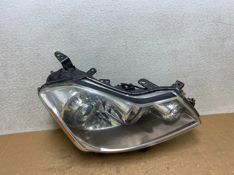 Оригинальная правосторонняя ксеноновая фара для Infiniti M35 2006–2010 годов выпуска V5969 DW - Изображение 1 из 4