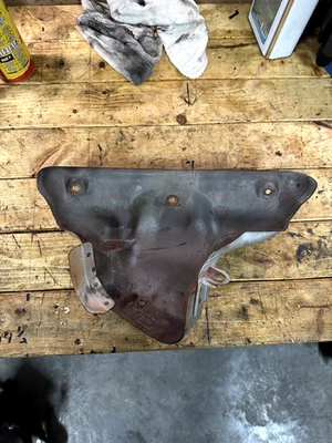 99-00 MAZDA MX-5 MIATA OEM COLECTOR DE ESCAPE CABEZAL PROTECTOR TÉRMICO CUBIERTA 1999-2000 Foto 1 de 2