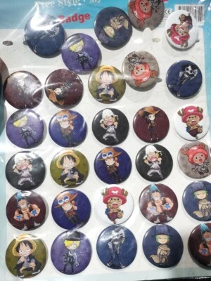 30 piezas Broches de Anime de Dibujos Animados Solapa Prendedores Insignia en Mochila Accesorios 45 MM Foto 1 de 3
