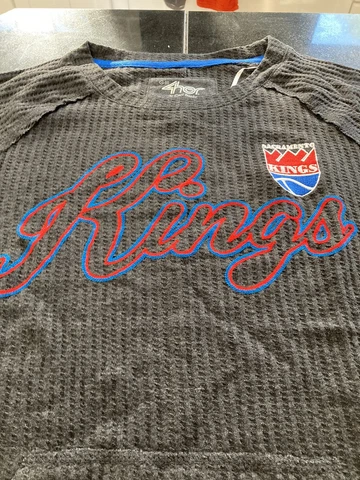 WOMENS CARL BANKS G111 NBA SACRAMENTO KINGS SWEATER L LARGE GRAY NWT Cover