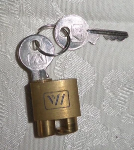 Bloqueo de esfera telefónica vintage con dos llaves - Imagen 1 de 5