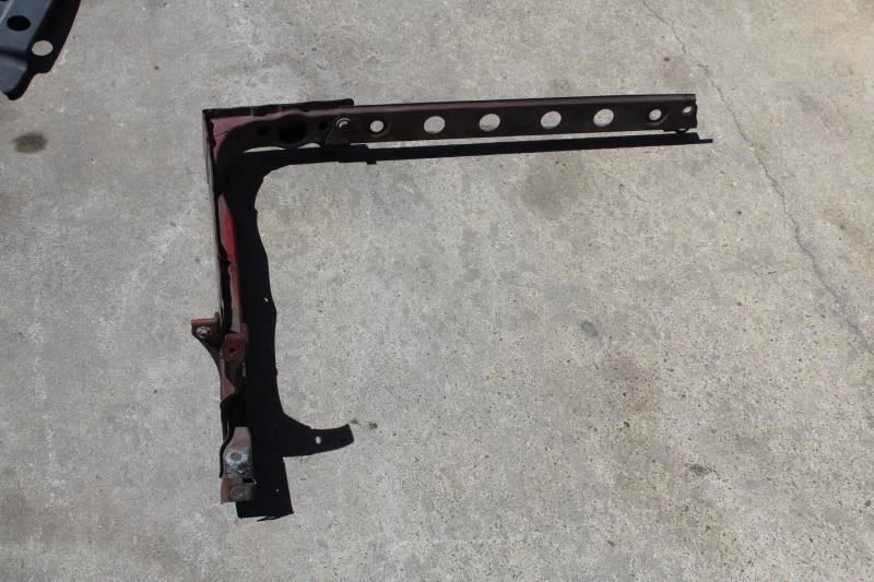 2008 TOYOTA RAV4 RADIATOR SUPPORT LEFT AND CENTER BEAMS Foto 1 de 4