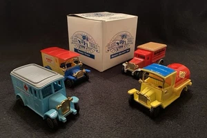 READER'S DIGEST "COLLECTOR'S SET" OF 4 CLASSIC TRUCKS IN ORIGINAL BOX-2000 - Picture 1 of 11