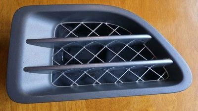 Range Rover Sport 2006-09 guardabarros delantero izquierdo parrilla ventilación de aire plateado OEM Foto 1 de 4