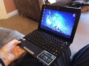 ASUS Eee PC 1015PX netbook Intel Atom dual-core, 2gb RAM, 320gb HDD - Picture 1 of 12