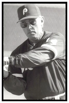 Denis Menke (1990) Philadelphia Phillies Vintage Baseball Postcard Rd1 - Image 1 of 2