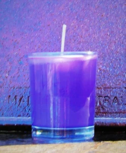 40 hour VIOLET PURPLE CIT RONELLA Natural SOY GLASS JAR CANDLE Mozzie off - Picture 1 of 12
