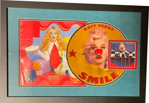 Katy Perry signed 2020 Smile Album/Picture Disc Vinyl/CD Cover Framed - JSA Cover
