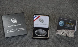 *Empty Box* For 2019-P Apollo 50 Anniversary UNC Comm. Silver 1$ Capsule & COA  - Picture 1 of 3