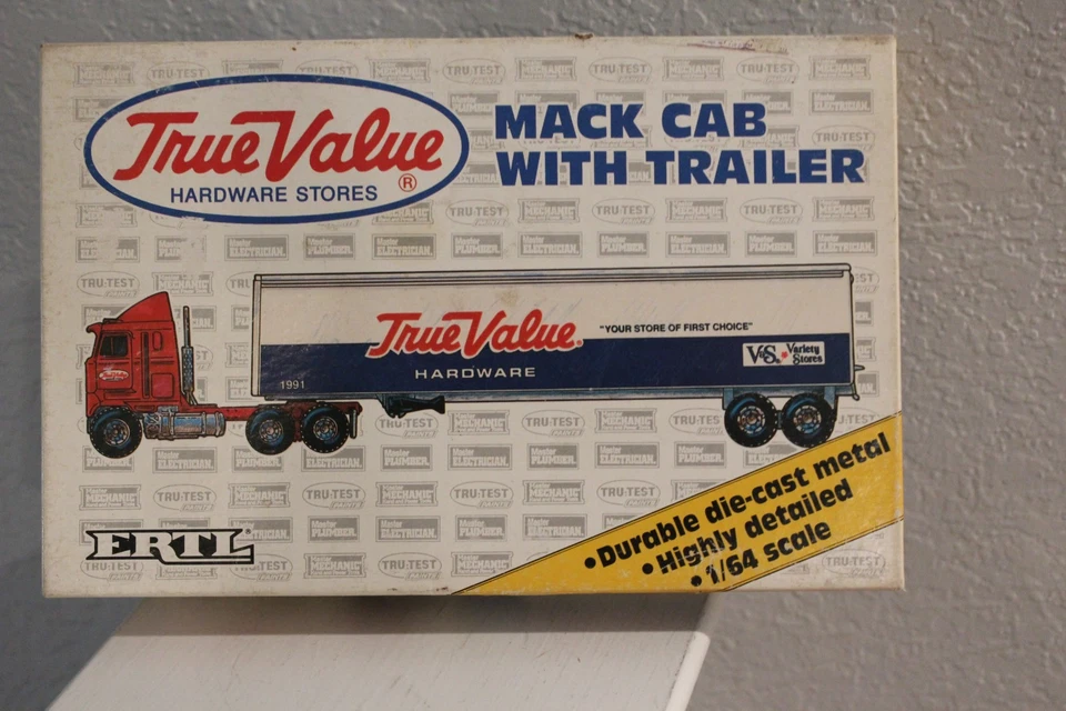 Ertl 036881038559 True Value Hardware Stores Cab With Trailer
