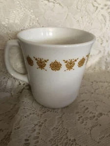 Taza de té de café Corelle Corning Butterfly Gold Pyrex - Imagen 1 de 4