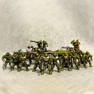 Mega Construx Bloks Halo Master Chief Spartan Marines 2 Inch Movable Figure Toy - Picture 1 of 15