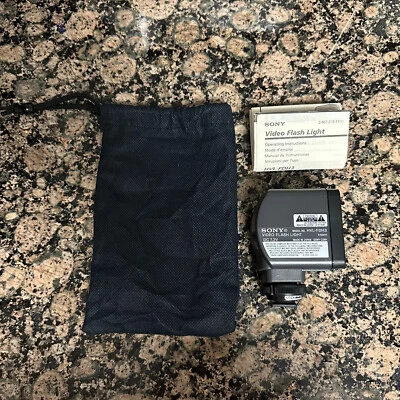 Luz y flash de video Sony HVL-FDH3 con zapata de accesorio inteligente Foto 1 de 4