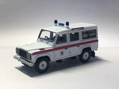 ** Corgi 1:43 Land Rover 110 Station Wagon Thames Valley Police Art. Nr: CC07702 - Immagine 1 di 4