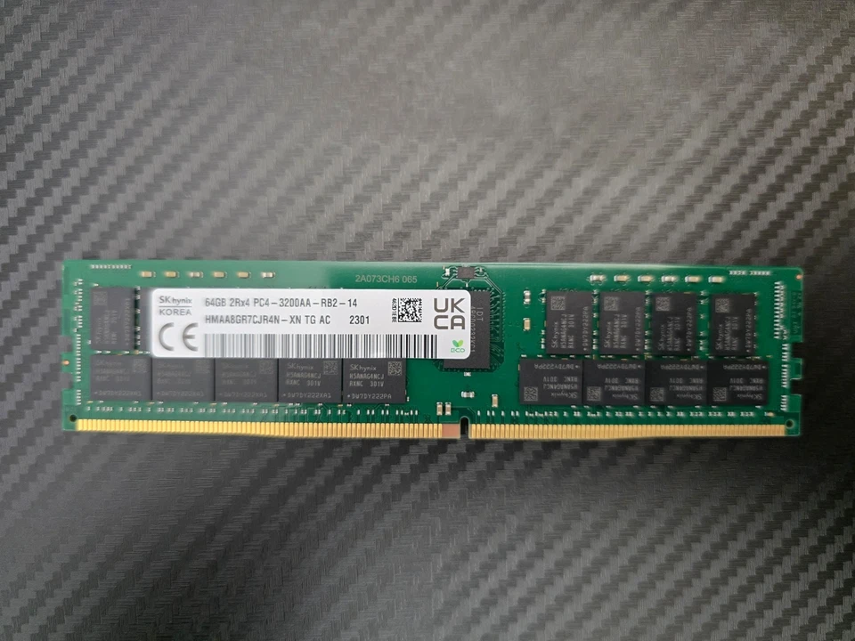 HMAA8GR7CJR4N-XN HYNIX 64GB 2RX4 PC4-3200AA RDIMM DELL SNPP2MYXC/64G 0P2MYX Foto 1 de 1