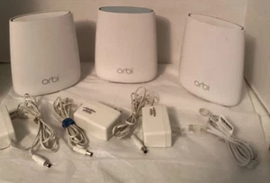 NETGEAR Orbi RBR20 Tri-Band Mesh Router Wi-Fi z 2 satelitami RBS20 - Zdjęcie 1 z 20