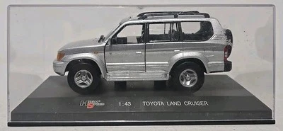 High Speeds Toyota Land Cruiser in Silver 1:43 in Case Diecast Model Car — 第 1/4 张图片
