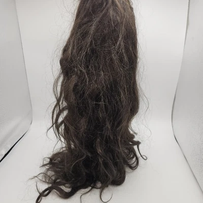 Peruca longa Spirit Halloween morena cachos fantasia cabelo castanho cosplay tamanho médio - Imagem 1 de 4