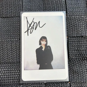 LE SSERAFIM Official CRAZY Yetimall Limited Signed Polaroid Photocard Chaewon - Picture 1 of 1