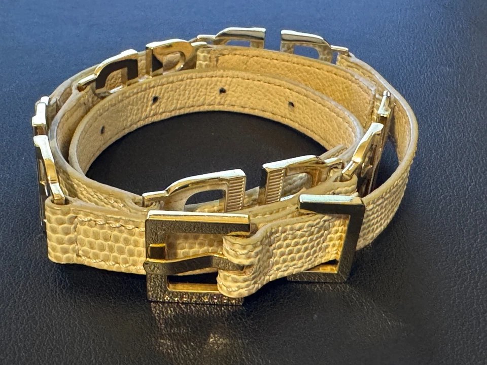 Cinturón mujer Hugo Boss crema 34”, usado Foto 1 de 4