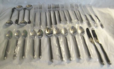 29 PIECES OF RUSTIC POTTERY BARN STAINLESS FLATWARE FIDDLEHEAD, PBN6 AND SIMILAR - Image 1 of 4