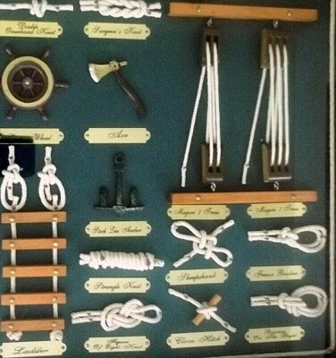 MARINERIA VETRINETTA ESPOSITORE OGGETTI E NODI NAVALI. - Immagine 1 di 4