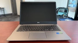 LG Ultra PC 15 15.6" FHD i7-1165G7 16GB RAM 512GB SSD GTX 1650TI Win11 Home - Imagen 1 de 7