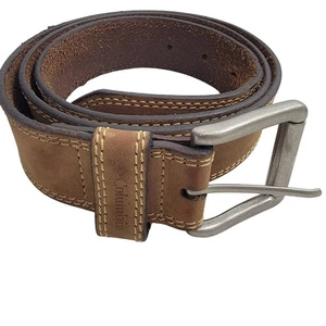 Cinturón de cuero de gamuza marrón con hebilla de latón para hombre Cole Haan talla 34 - Imagen 1 de 11