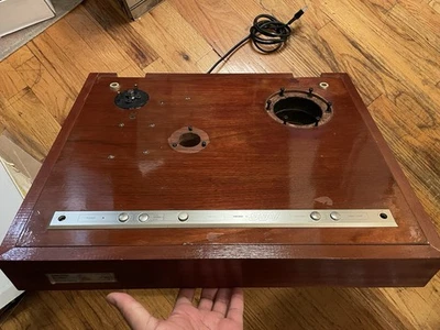 Zócalo reforzado MICRO BL-99V y motor y electrónica en funcionamiento Foto 1 de 4