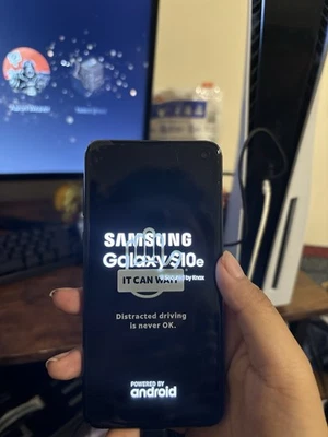 Samsung Galaxy S10e 128 GB negro Foto 1 de 3