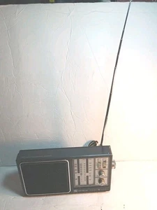 Receptor de TV/WB/AM/FM General Electric de 4 bandas de colección 7-2945A ¡probado y funciona! B12 - Imagen 1 de 5