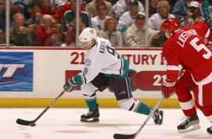 1997 NHL Stanley Cup Playoffs Red Wings Vs Mighty Ducks All Games 1-4 DVD Set  - Picture 1 of 1