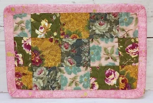 VINTAGE-LOOK PINK OLIVE GOLD Handmade Quilted Mug Rug Personal Placemat - Picture 1 of 2
