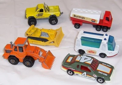 6 Diecast: 1987 Matchbox Buick Le Sabre, 1973 Burham Tanker, 1971 Stretcha Fetcha Foto 1 de 3