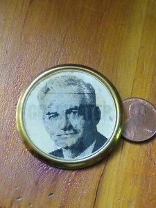 Barry Goldwater in '64 1964 flasher campaign pin button political president - Picture 1 of 4