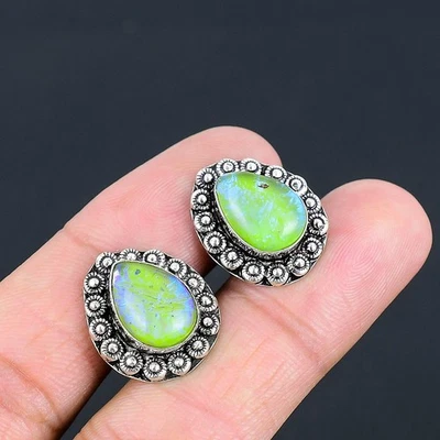 Gemelos de plata de ley 925 hechos a mano con piedras preciosas de ópalo triplete verde Foto 1 de 4