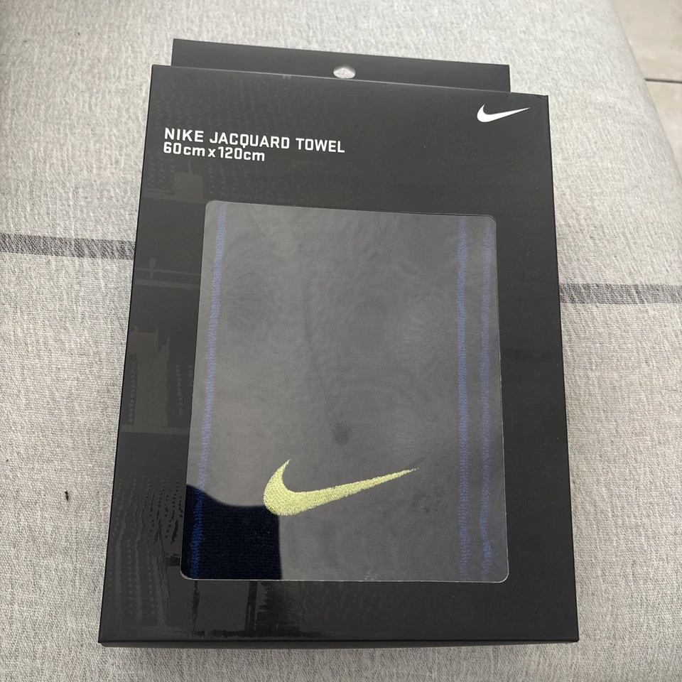 Nike Striped Jacquard Towel Large 60x120cm Midnight Navy/Game Royal/Venom Green - Image 1 of 1