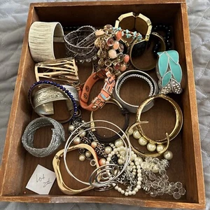 GRAN LOTE MIXTO DE PULSERAS ELÁSTICAS BRAZALETE MODERNO VINTAGE - Imagen 1 de 8