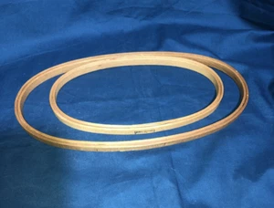 Lot Of 2 - Duchess Oval Felt Lined 5" x 9” & 6" x 12” Wooden Embroidery Hoops - Picture 1 of 11