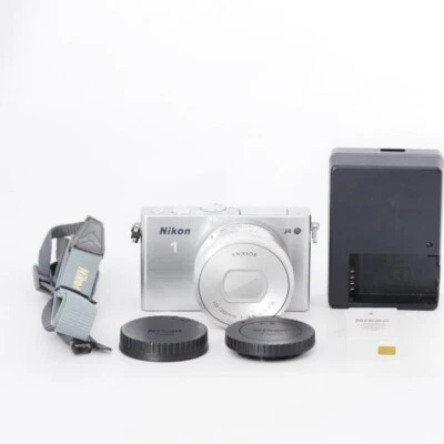 Nikon 1 J4 Mirrorless Camera 10-30mm Zoom Lens 18.4MP Silver From Japan Used - Image 1 of 4