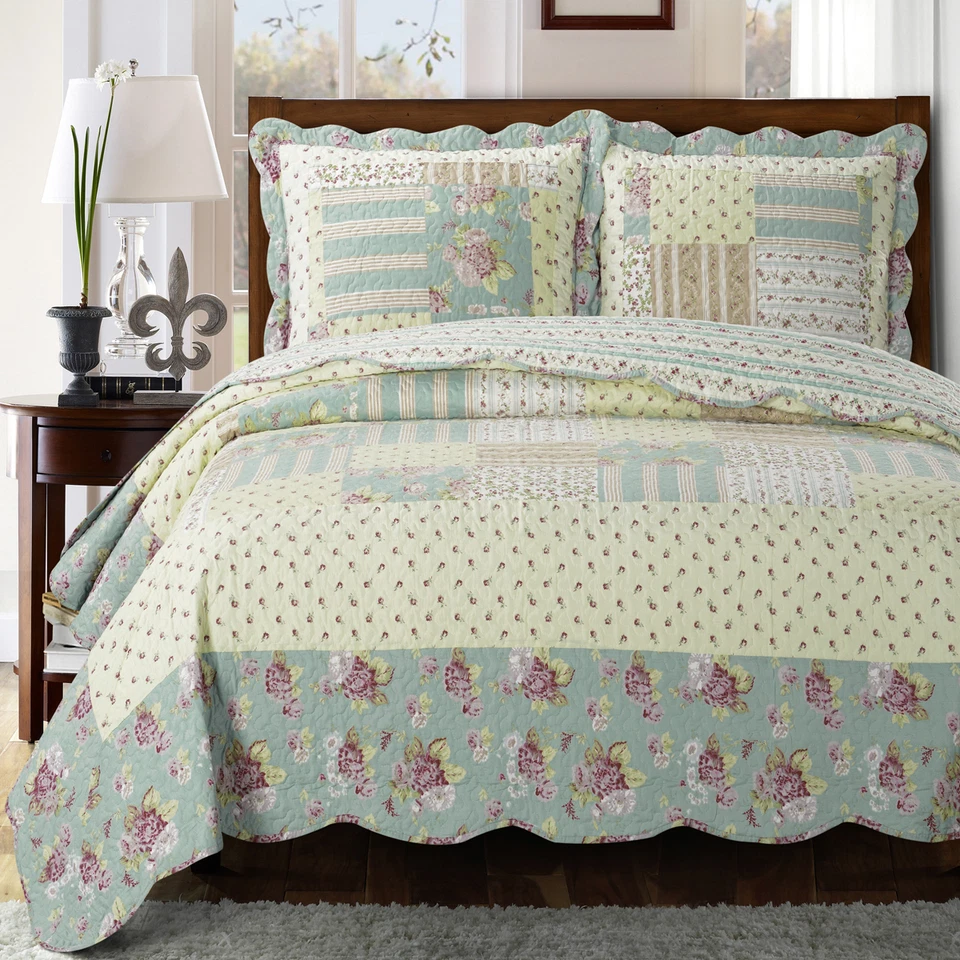 Annabel Luxury Microfiber Printed Coverlet Oversized Bedspread Set with Shams - Image 1 of 1