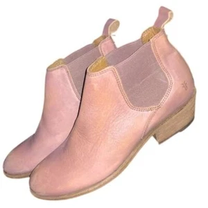 Pink Frye Women's Carson Chelsea Boot, Pale Blush 7.5B - Picture 1 of 11