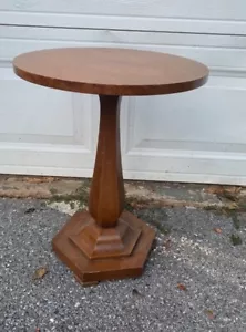 Old Colony Furniture Walnut Round Top Side Table Plant Stand, 16” Top 20” High - Picture 1 of 10