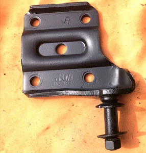 CUDA CHALLENGER GTX CHARGER CORONET REAR END SHOCK PLATE 1856346 PASSENGER NICE - Picture 1 of 16