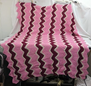 Crochet Granny Throw Afghan Blanket Pink & Maroon Chevron Pattern 70” x 55”   TF - Picture 1 of 7