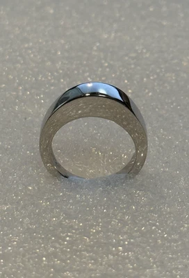 Unique Custom Dome-shaped Platinum Band Ring Size 4.25/10.12 g HEAVY - Image 1 of 4