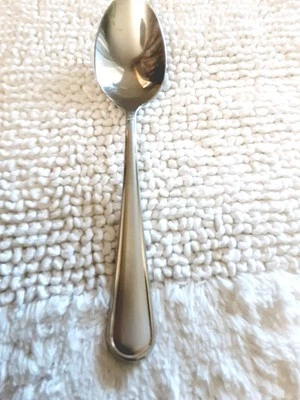 Cuchara sopera ovalada MIKASA VIRTUOSO FROST ACERO INOXIDABLE SATINADO 7,5 pulgadas Vietnam  Foto 1 de 4